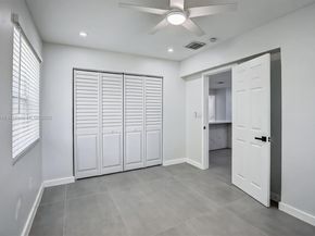 6861 NW 24th St, Sunrise FL 33313