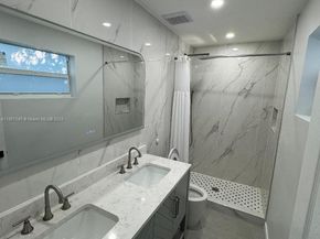 6861 NW 24th St, Sunrise FL 33313