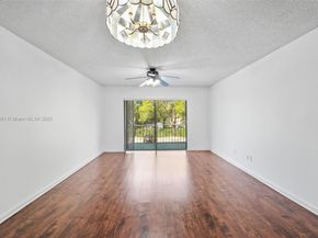8901 N New River Canal Rd 14W, Plantation FL 33324