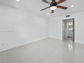 8901 N New River Canal Rd 14W, Plantation FL 33324