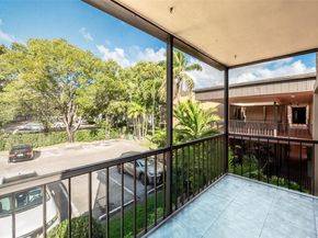8901 N New River Canal Rd 14W, Plantation FL 33324