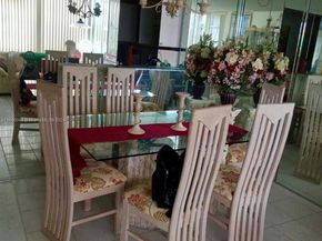 2025 NE 164th St 215, North Miami Beach FL 33162