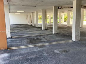 2025 NE 164th St 215, North Miami Beach FL 33162
