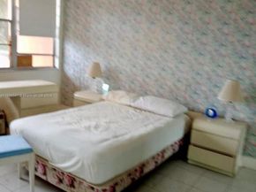 2025 NE 164th St 215, North Miami Beach FL 33162