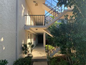 469 N Pine Island Rd B305, Plantation FL 33324