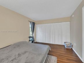 469 N Pine Island Rd B305, Plantation FL 33324