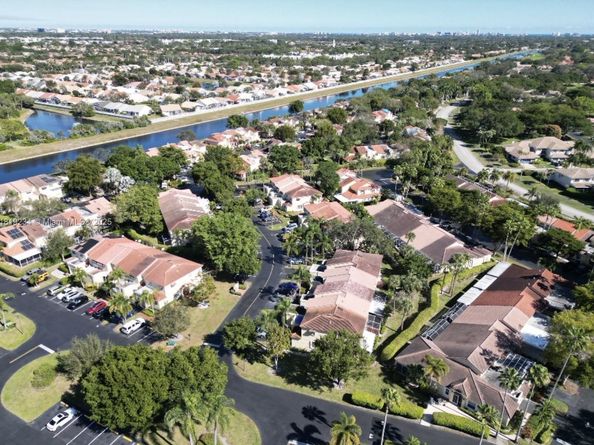 3490 Deer Creek Palladian Cir, Deerfield Beach FL 33442
