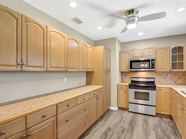 11120 NW 26th Pl, Sunrise FL 33322