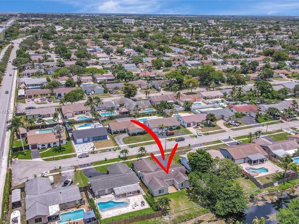 11120 NW 26th Pl, Sunrise FL 33322