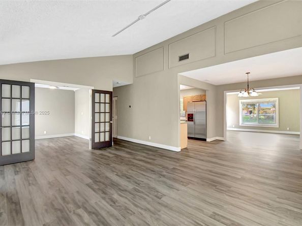 11120 NW 26th Pl, Sunrise FL 33322