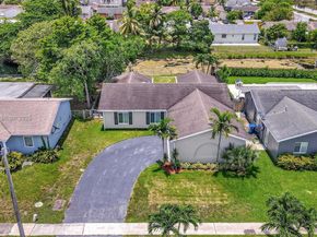 11120 NW 26th Pl, Sunrise FL 33322