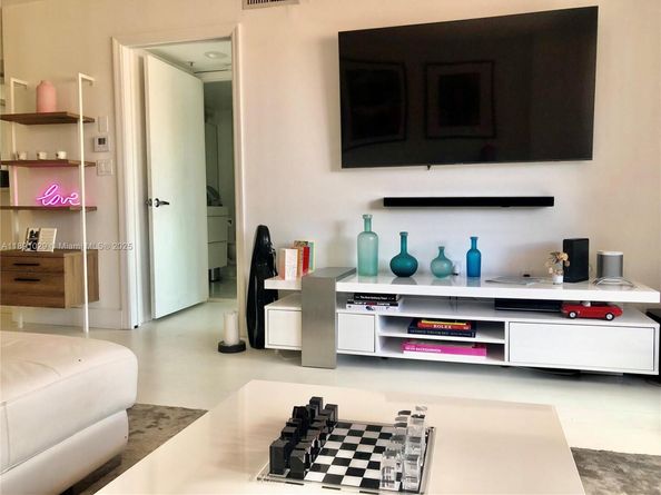 90 Alton Rd 307, Miami Beach FL 33139