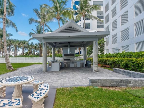 6301 Collins Ave 1107, Miami Beach FL 33141