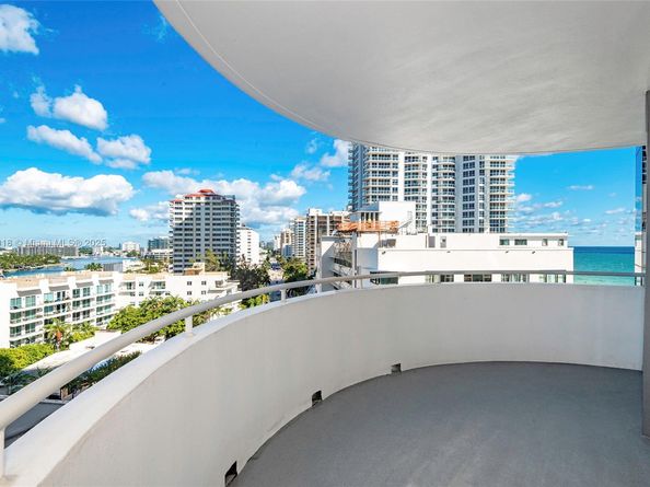 6301 Collins Ave 1107, Miami Beach FL 33141