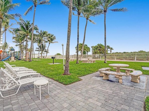6301 Collins Ave 1107, Miami Beach FL 33141