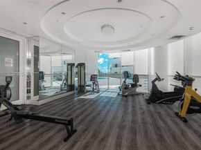 6301 Collins Ave 1107, Miami Beach FL 33141