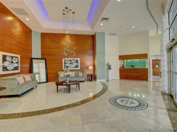 6301 Collins Ave 1107, Miami Beach FL 33141