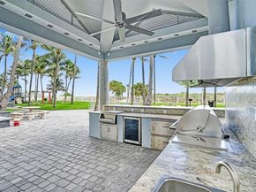 6301 Collins Ave 1107, Miami Beach FL 33141