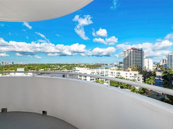6301 Collins Ave 1107, Miami Beach FL 33141