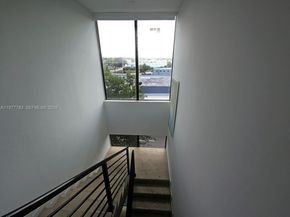 7105 NE 4 Ct, Miami FL 33138