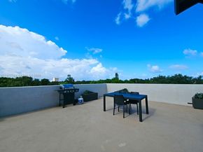 7105 NE 4 Ct, Miami FL 33138