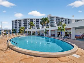 2731 NE 14th St Cswy 1019, Pompano Beach FL 33062