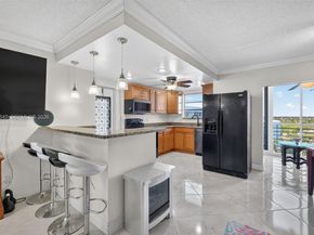 2731 NE 14th St Cswy 1019, Pompano Beach FL 33062