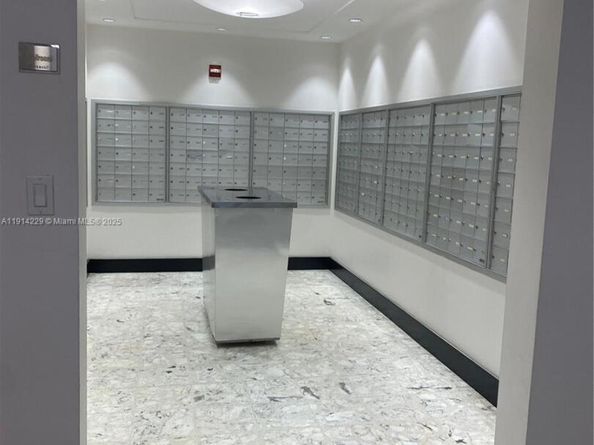 1200 West Ave 611, Miami Beach FL 33139