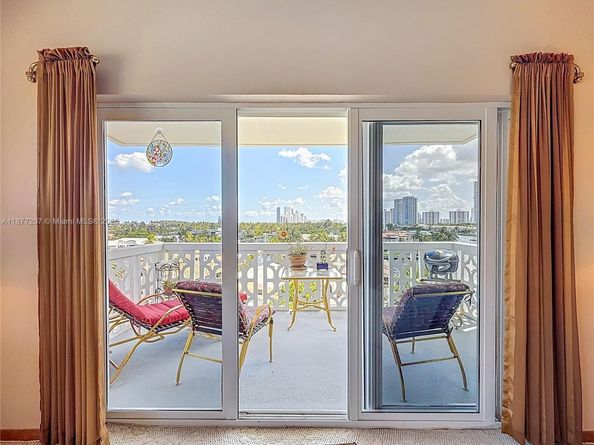3209 S Ocean Dr 6O, Hallandale Beach FL 33009