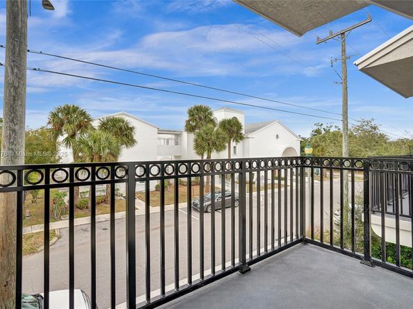 63 NW 4th Ave, Delray Beach FL 33444