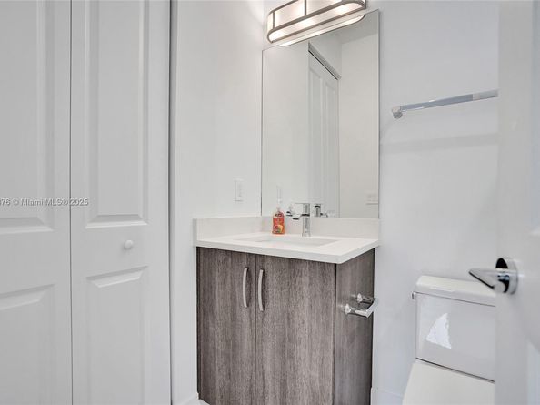 63 NW 4th Ave, Delray Beach FL 33444