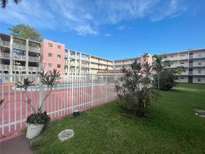 2800 NW 56th Ave E304, Lauderhill FL 33313