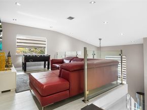 5869 NW 112th Ct, Doral FL 33178