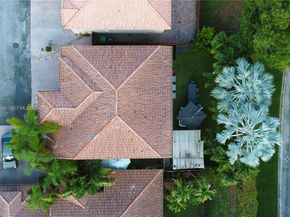 5869 NW 112th Ct, Doral FL 33178