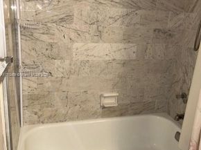 311 S Hollybrook Dr 202, Pembroke Pines FL 33025
