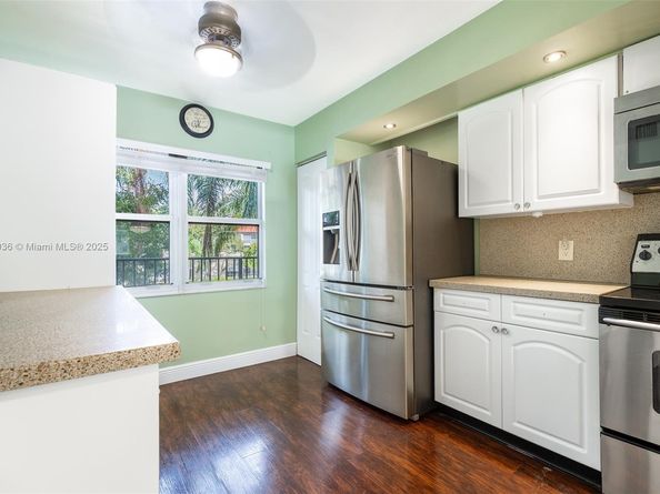 1100 SW 130th Ave 304H, Pembroke Pines FL 33027