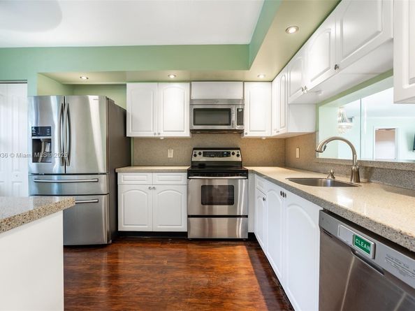 1100 SW 130th Ave 304H, Pembroke Pines FL 33027