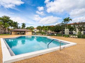 1100 SW 130th Ave 304H, Pembroke Pines FL 33027