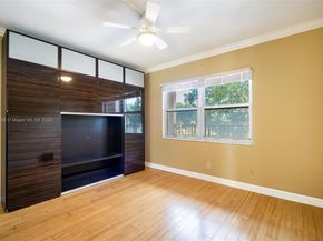 1100 SW 130th Ave 304H, Pembroke Pines FL 33027