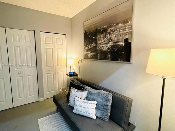 18336 NW 6th St, Pembroke Pines FL 33029