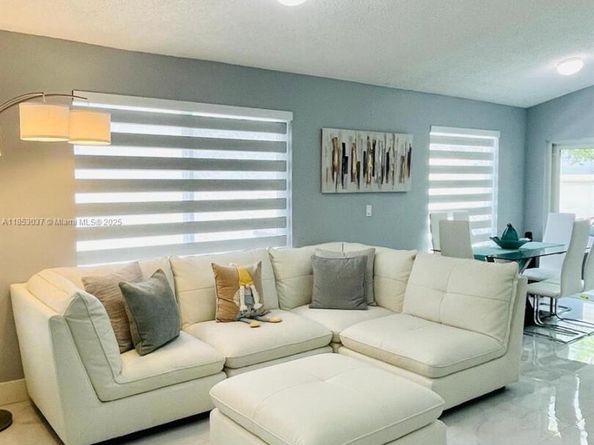 18336 NW 6th St, Pembroke Pines FL 33029