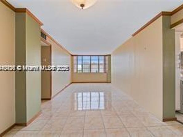 2025 NE 164th St 904, North Miami Beach FL 33162