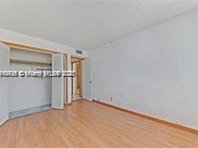 2025 NE 164th St 904, North Miami Beach FL 33162