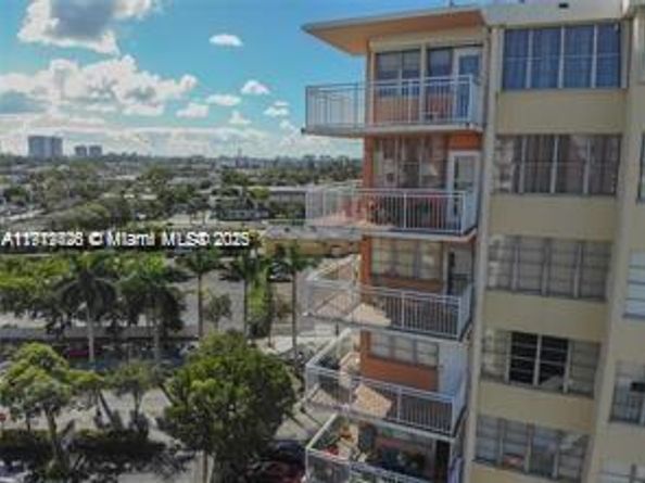 2025 NE 164th St 904, North Miami Beach FL 33162