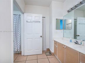 1212 NE 32nd Ter, Homestead FL 33033