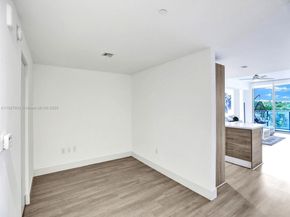 16385 Biscayne Blvd 403, North Miami Beach FL 33160