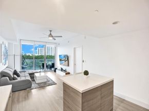 16385 Biscayne Blvd 403, North Miami Beach FL 33160