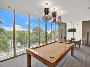 16385 Biscayne Blvd 403, North Miami Beach FL 33160
