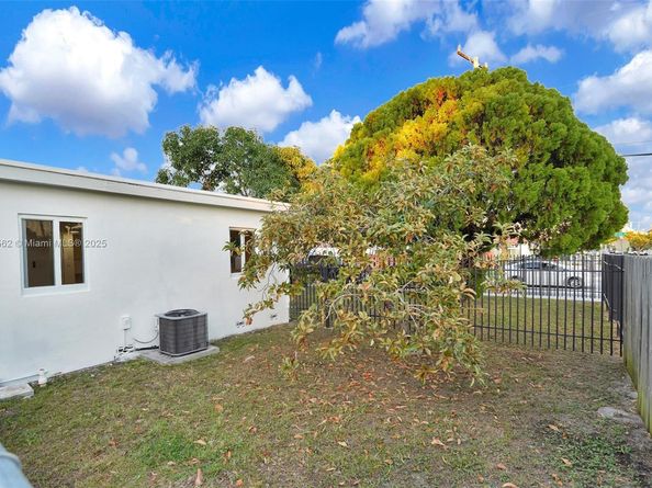 88 SW 29th Ave, Miami FL 33135