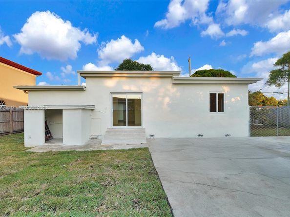 88 SW 29th Ave, Miami FL 33135